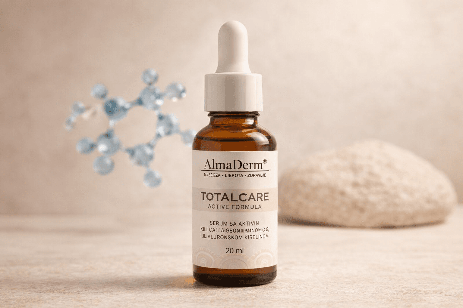 Total Care Serum sa aktivnim kolagenom , Vitaminom C , E i Hijaluronskom kiselinom 20 ml