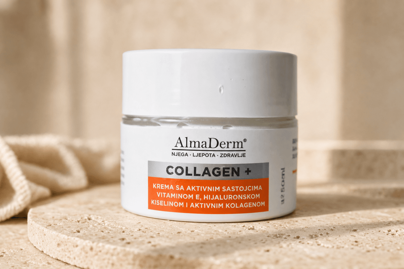 Krema sa aktivnim kolagenom , hijaluronskom kiselinom , vitaminom E sa UV zaštitom - Collagen + 50ml